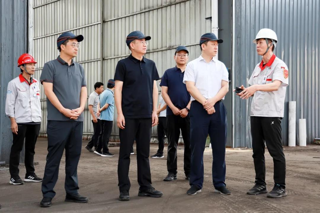 市委常委、副市長、翼城縣委書記王淵到華翔（翼城）新材料科技園現(xiàn)場辦公